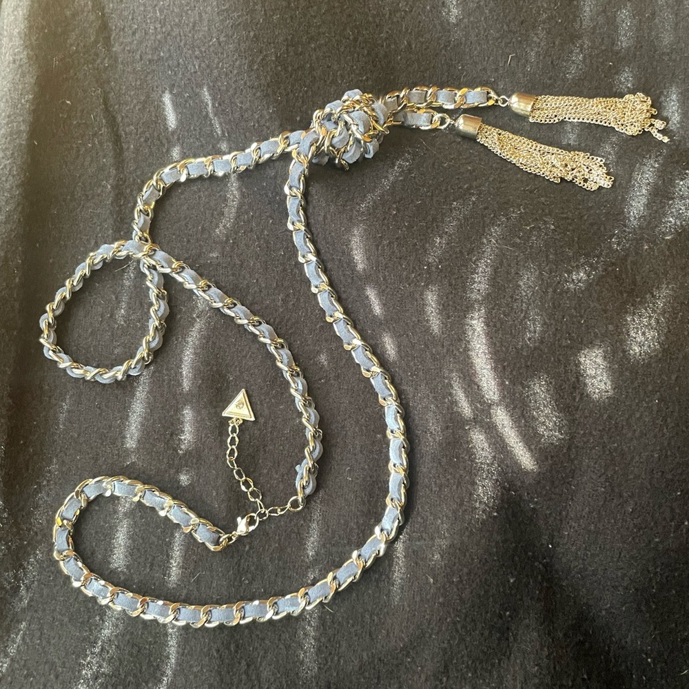 Guess? Tasseled Necklace, new without tags - Picture 3 of 6